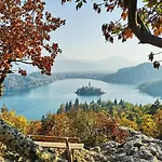 Bled Castle View Medina Apartment